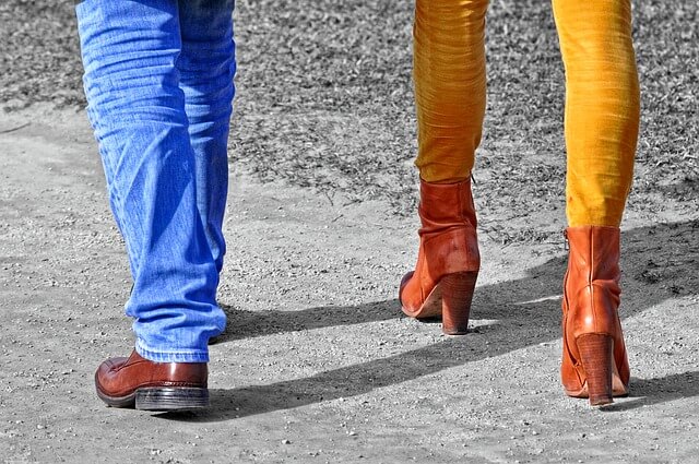 Legginsy i getry – jak je nosić?